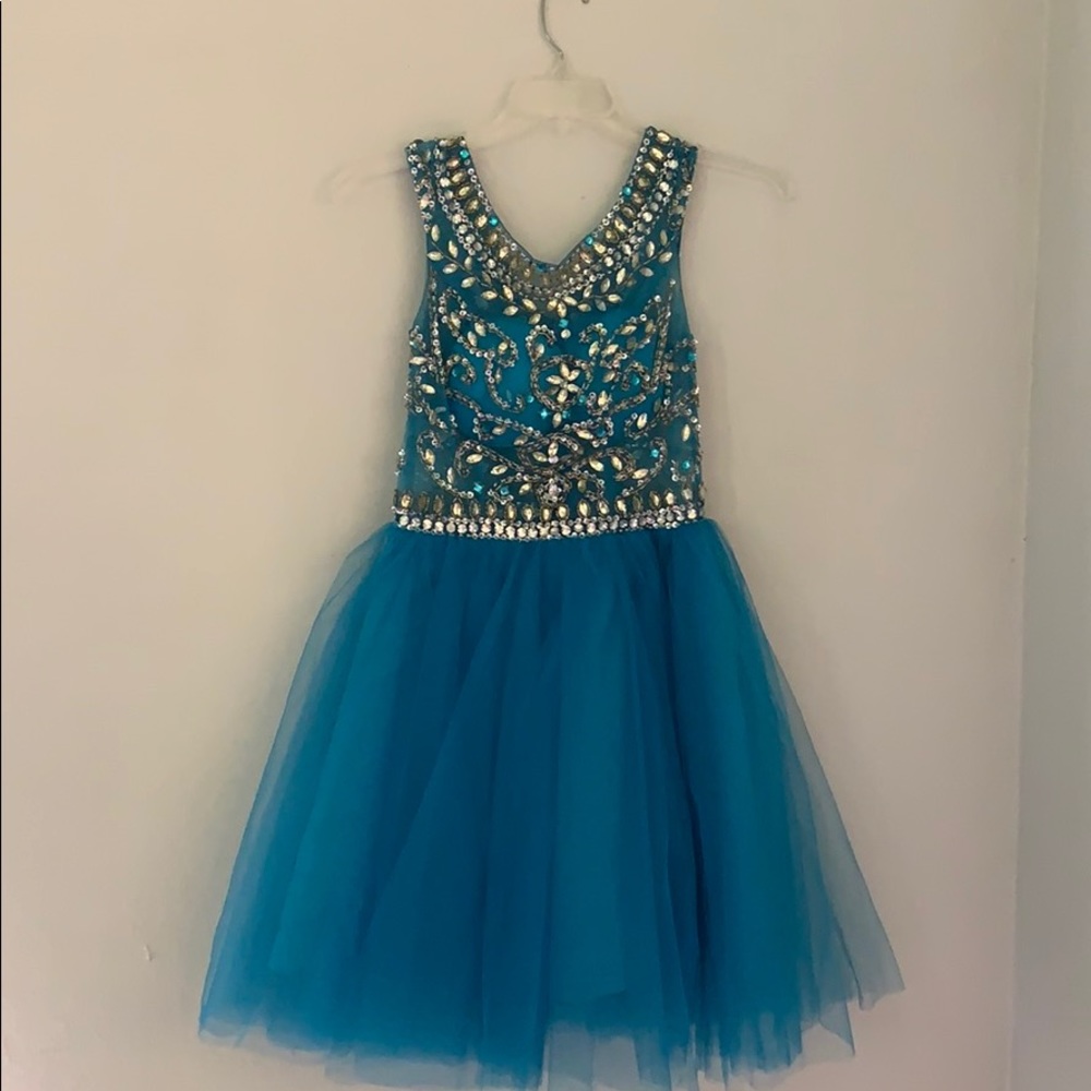 Junior prom dress